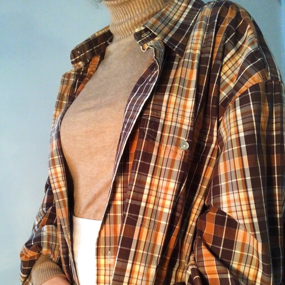 THE PERFECT FALL FLANNEL - Picture 2 of 4